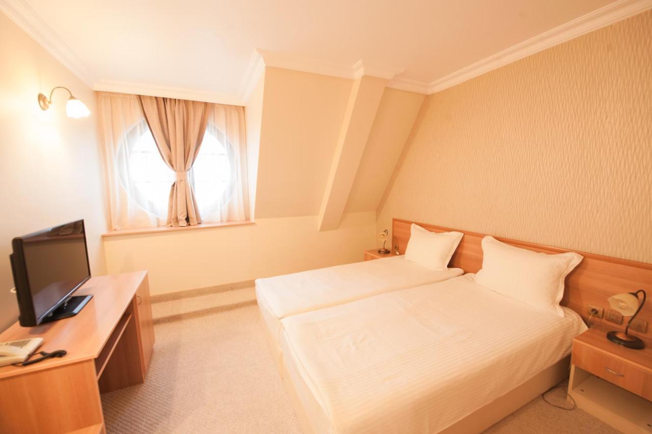 Hotel Central Svilengrad Exterior photo